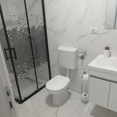 Lazar Appartement Ruma