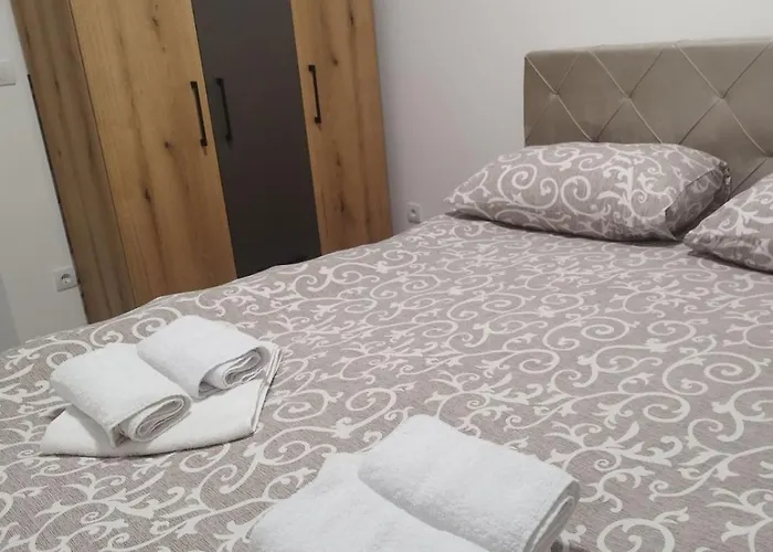 Lazar Appartement Ruma